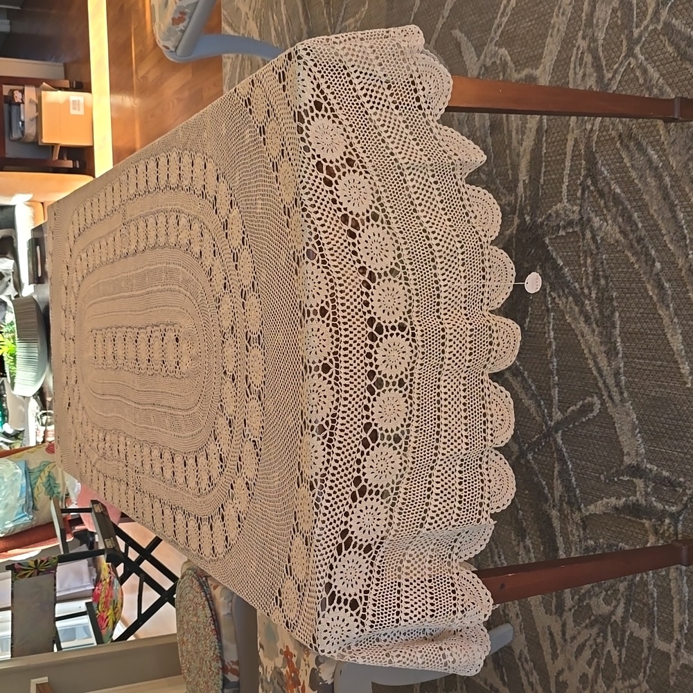 NWT Vintage Beige Lace Tablecloth